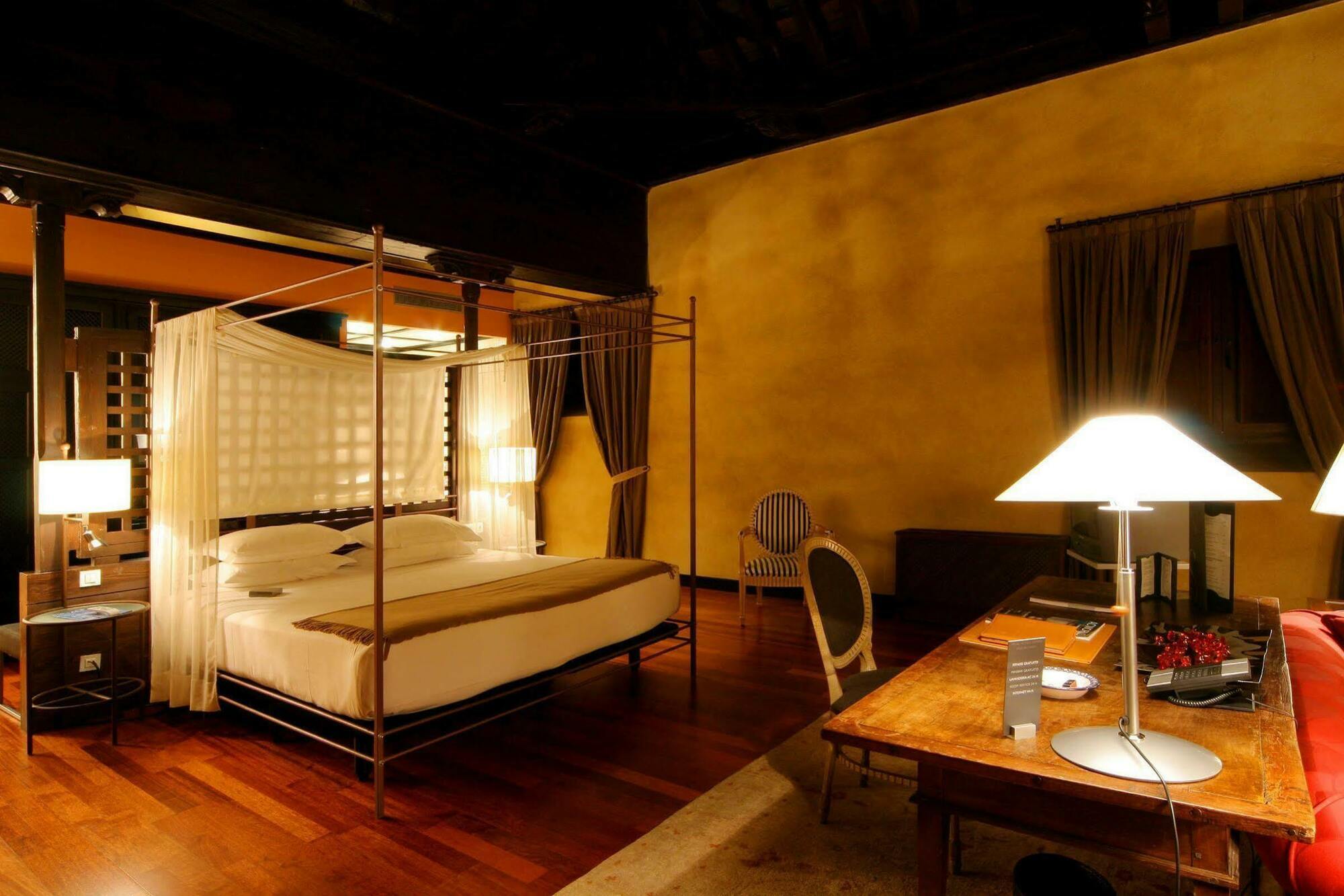 Hotel Palacio De Santa Paula, Autograph Collection Granada Room photo